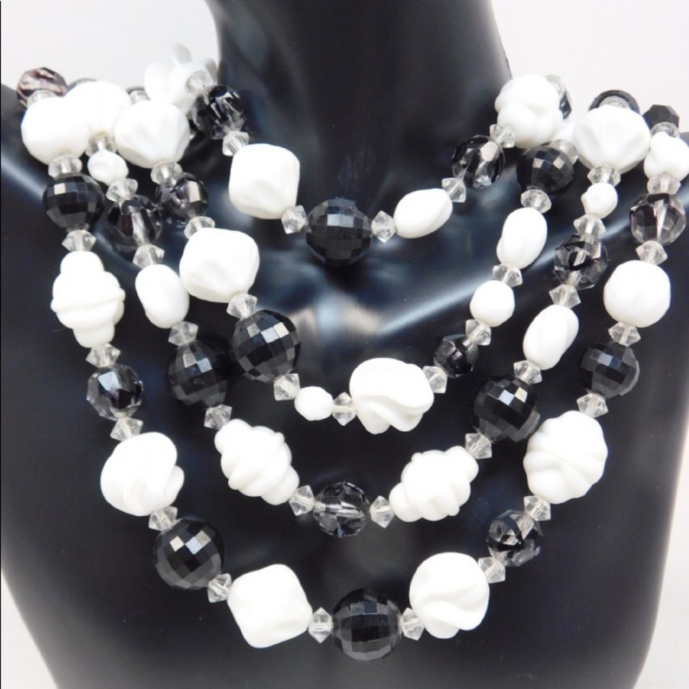 Hattie Carnegie Black & White Stranded Necklace